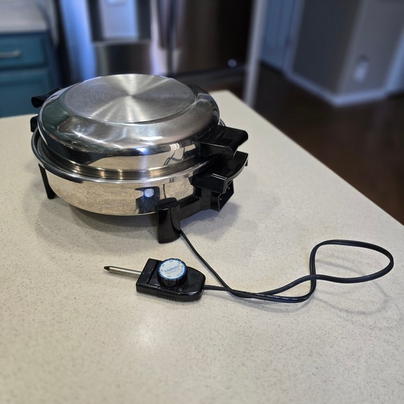 Saladmaster Other - Saladmaster 7256 Electric Skillet Stainless Steel, dome lid and cord